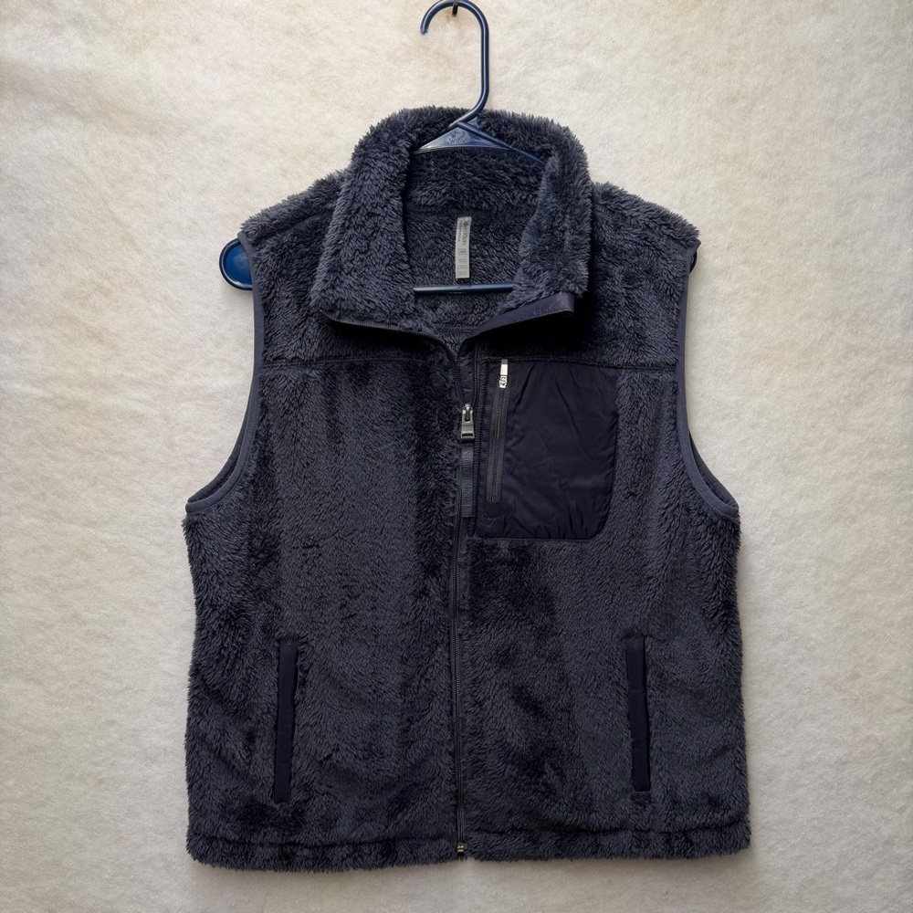 Calvin Klein Plush Performance Vest Women Luxury Soft Winter Large MSRP $79